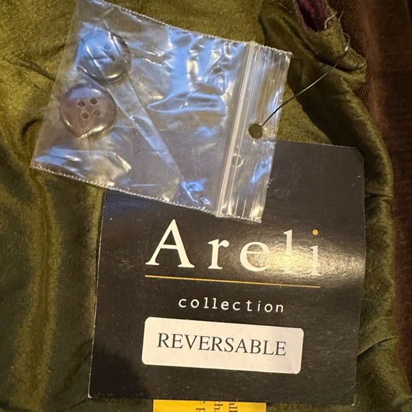 Areli Collection Purple Green NWT Reversible Button Down Blouse Sz 10. 100% Silk - Picture 13 of 15